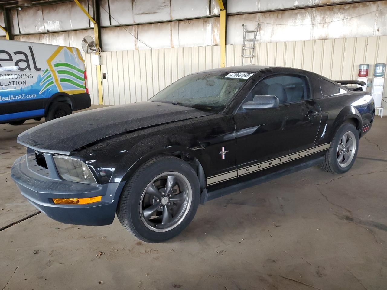  Salvage Ford Mustang