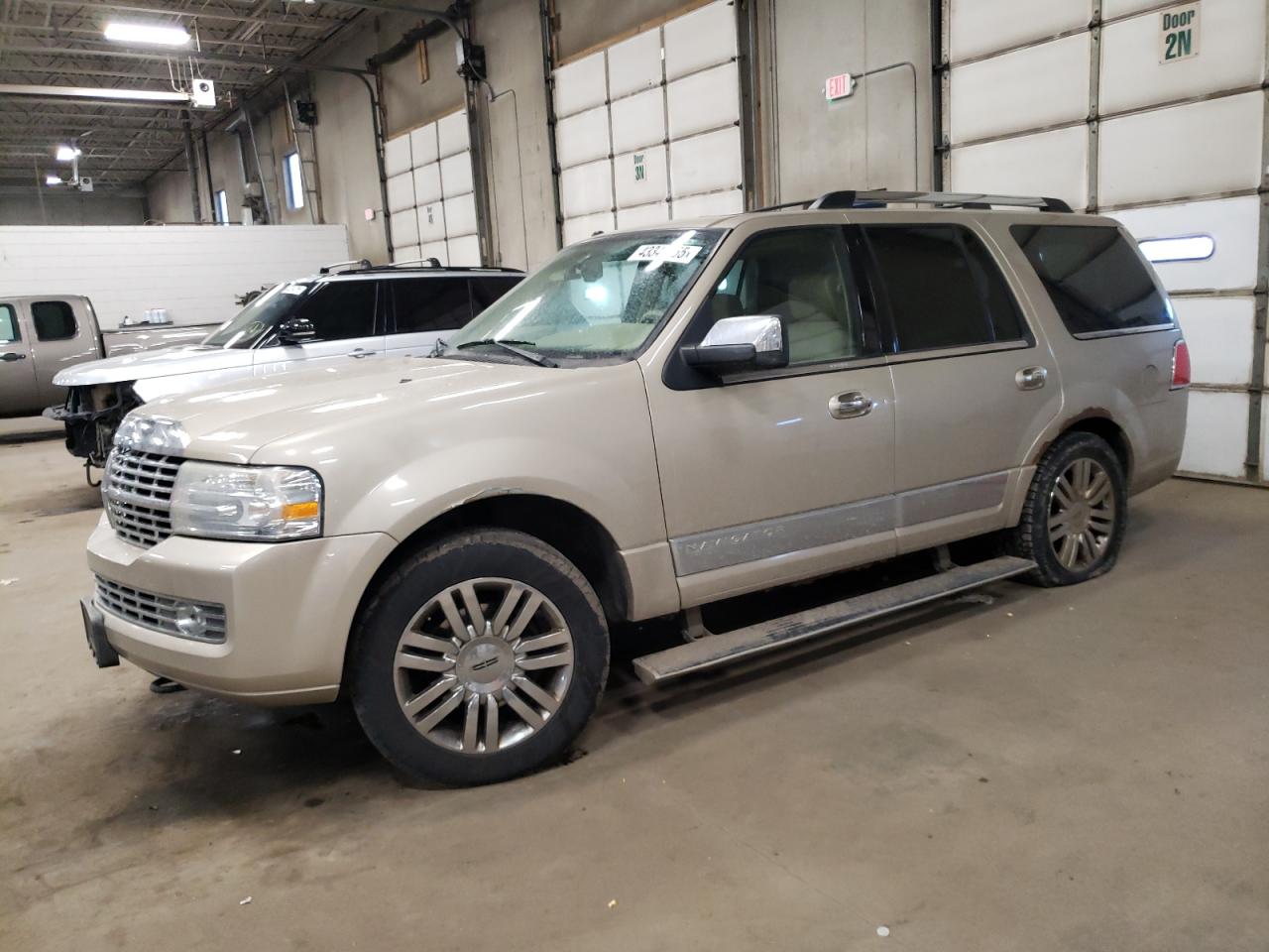  Salvage Lincoln Navigator