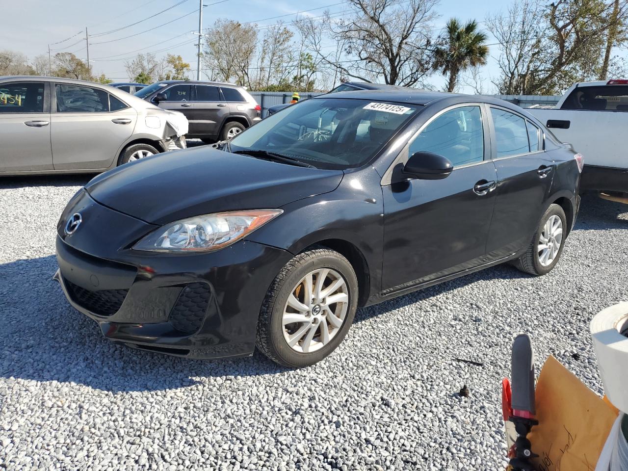  Salvage Mazda 3