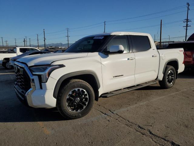 TOYOTA TUNDRA CRE 2022 white  Gasoline 5TFLA5AB0NX008542 photo #1