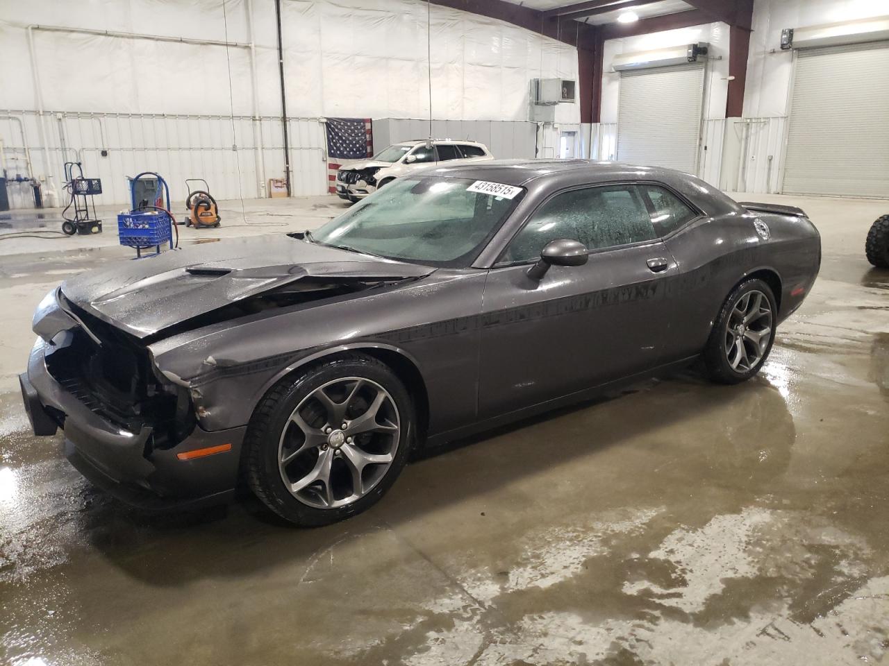  Salvage Dodge Challenger