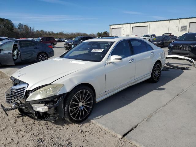 MERCEDES-BENZ S 550