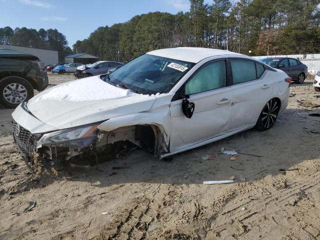 NISSAN ALTIMA SR