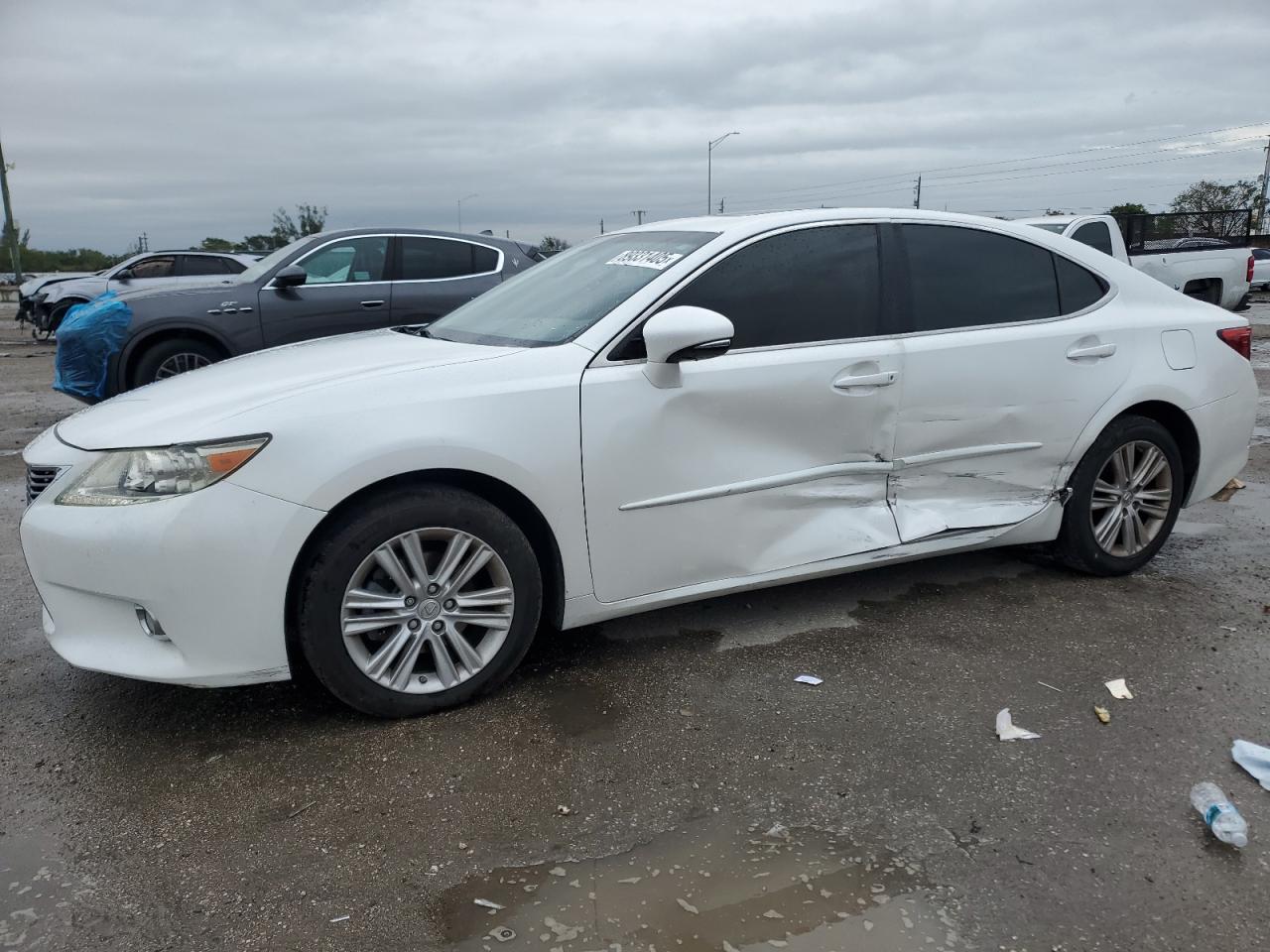  Salvage Lexus Es