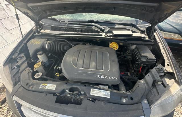 2016 CHRYSLER TOWN & COU 2C4RC1BG1GR297326