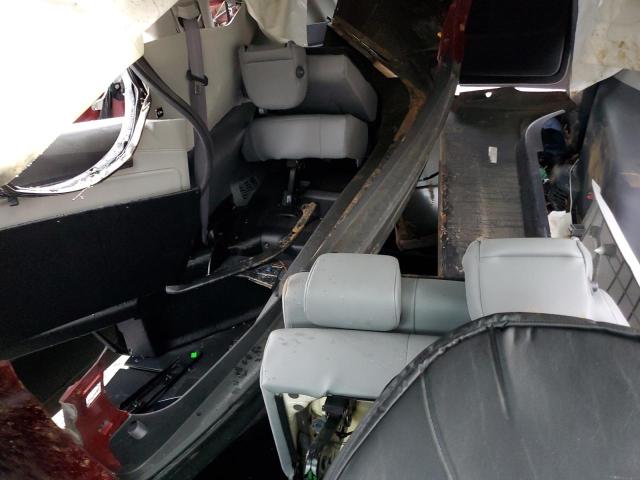 2023 TOYOTA SIENNA XLE 5TDJRKEC0PS178037