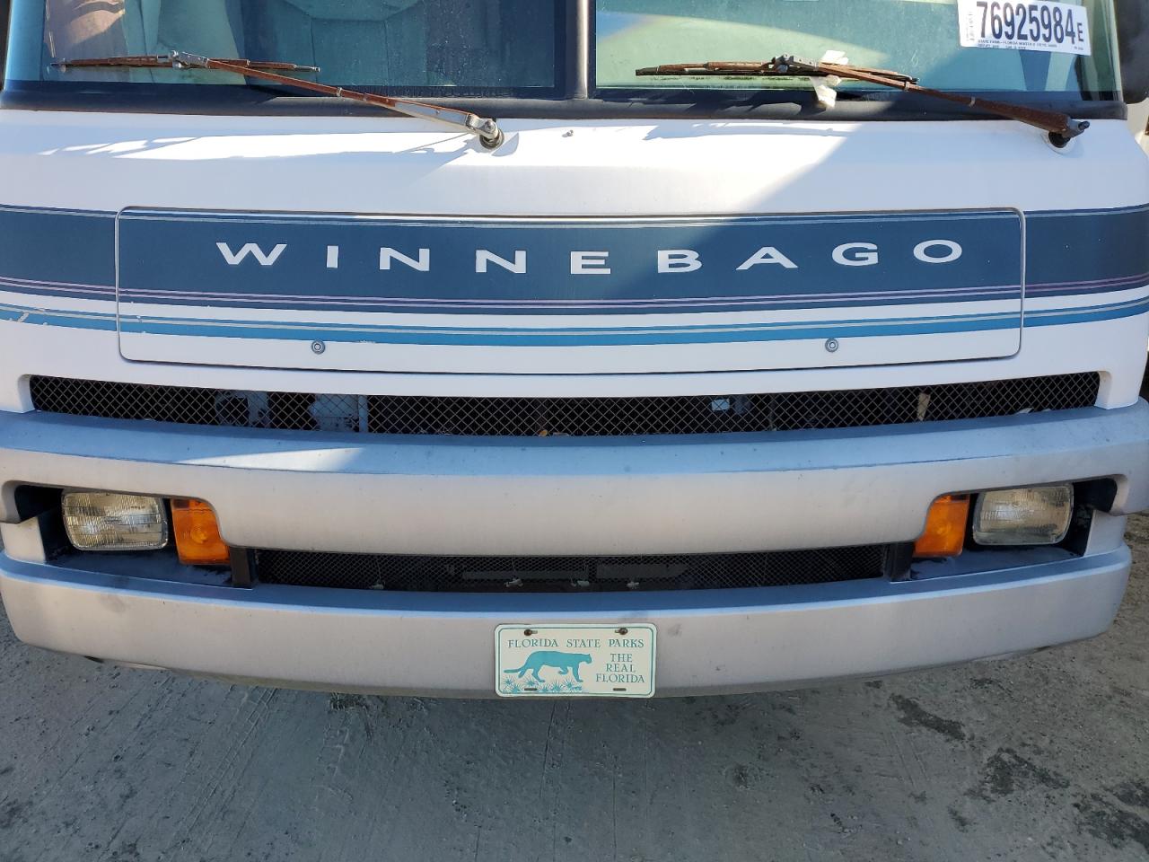 Lot #3048566869 1996 WINNEBAGO WINNEBAGO