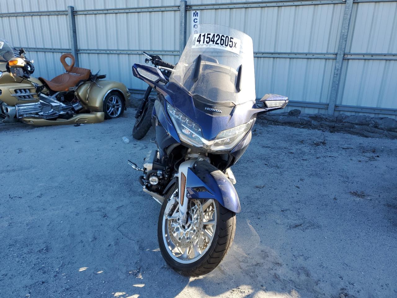 Lot #3057402508 2018 HONDA GL1800 D