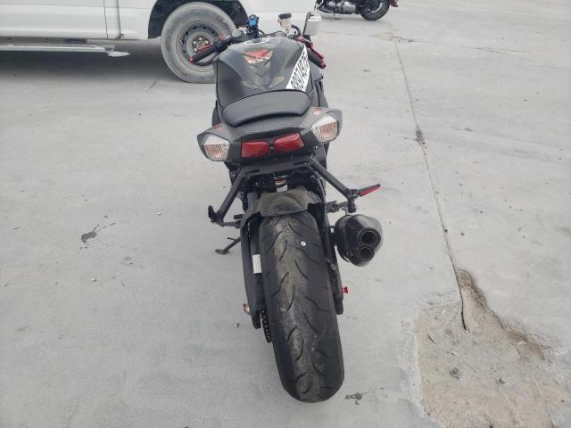 2017 SUZUKI GSX-R600 JS1GN7FA6H2101191