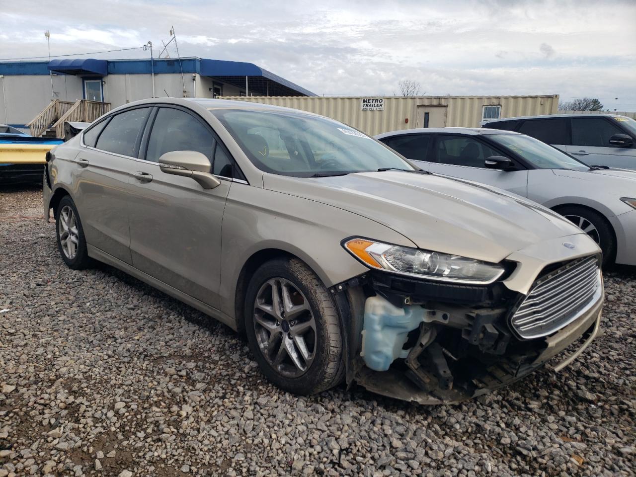 FORD FUSION SE