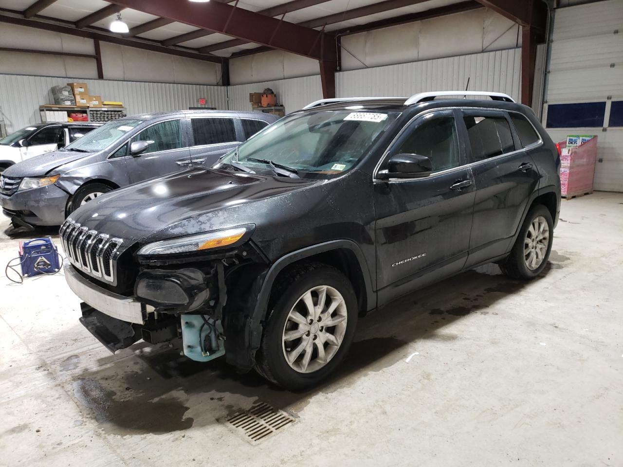  Salvage Jeep Grand Cherokee