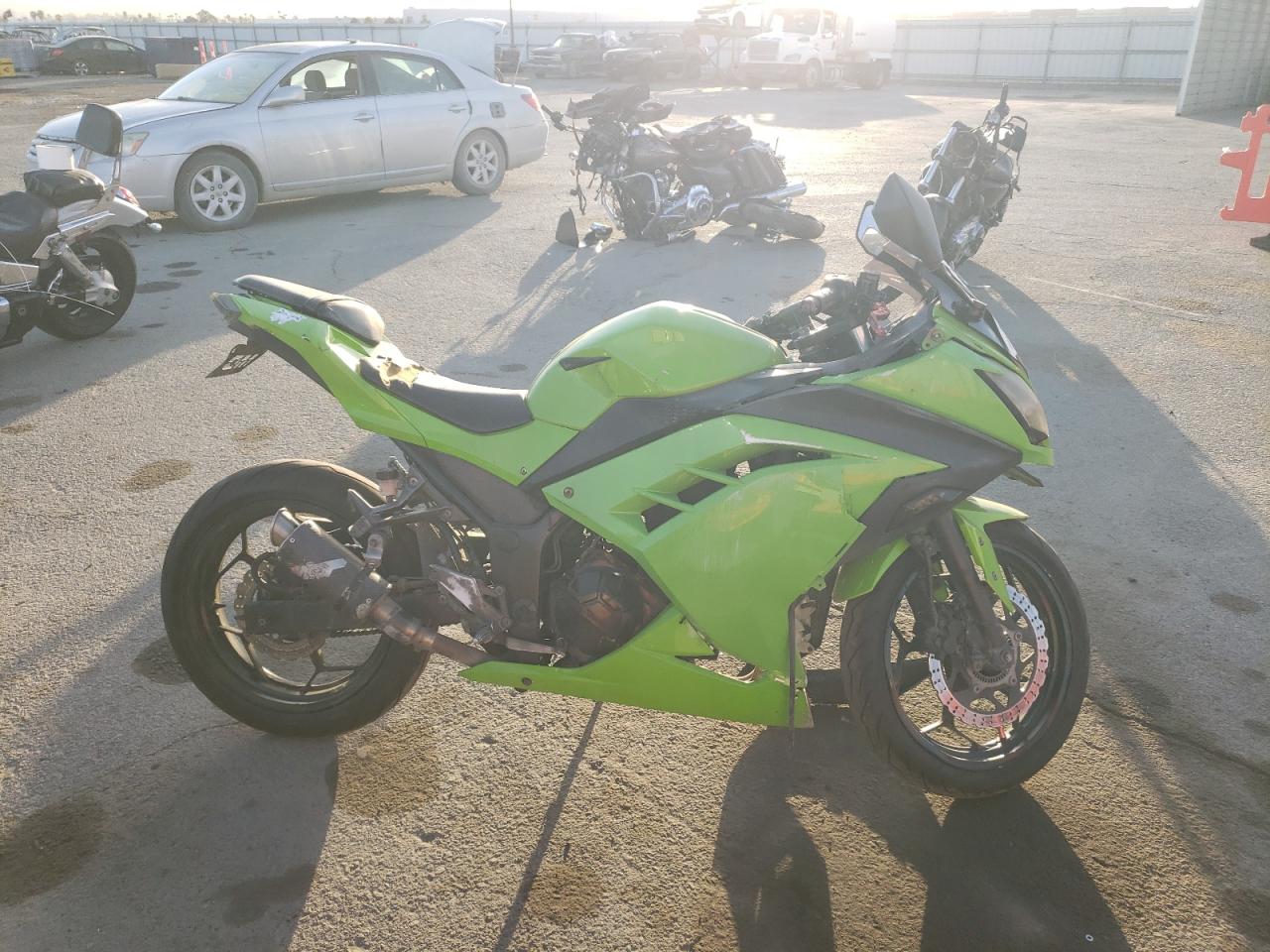  Salvage Kawasaki Ex300 B