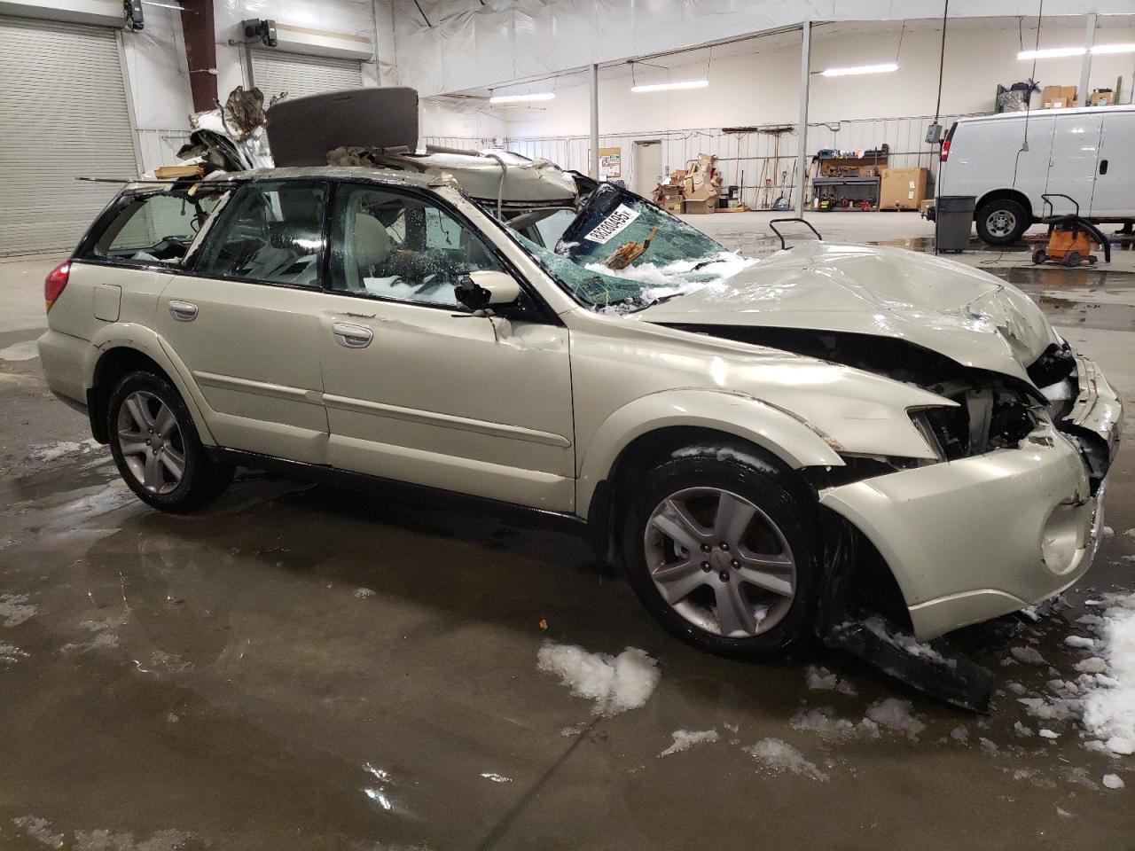 Lot #3056304431 2005 SUBARU OUTBACK OU