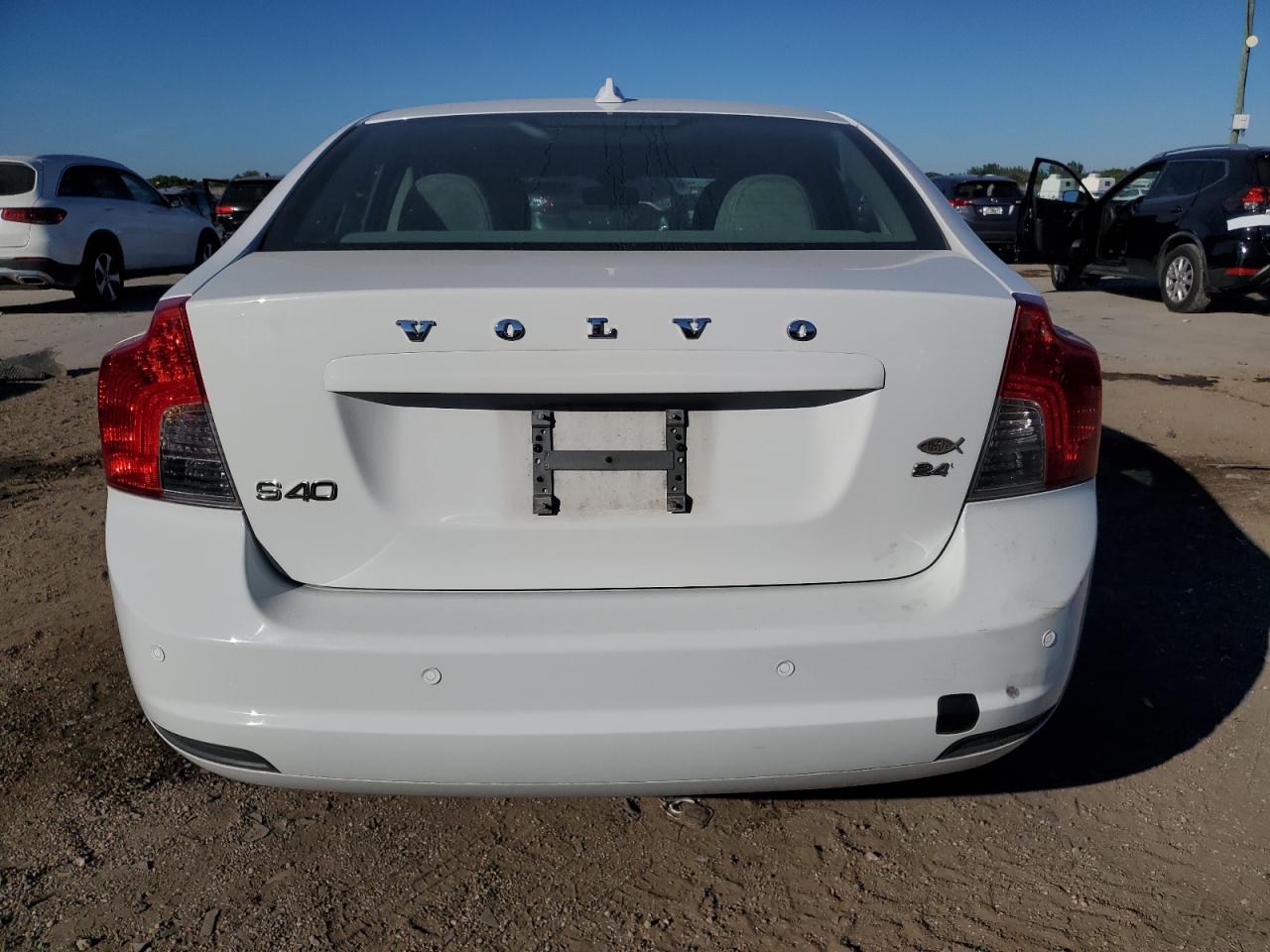 Lot #3050614122 2009 VOLVO S40 2.4I