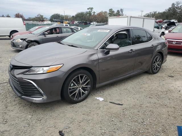 2021 TOYOTA CAMRY XLE #3084585622