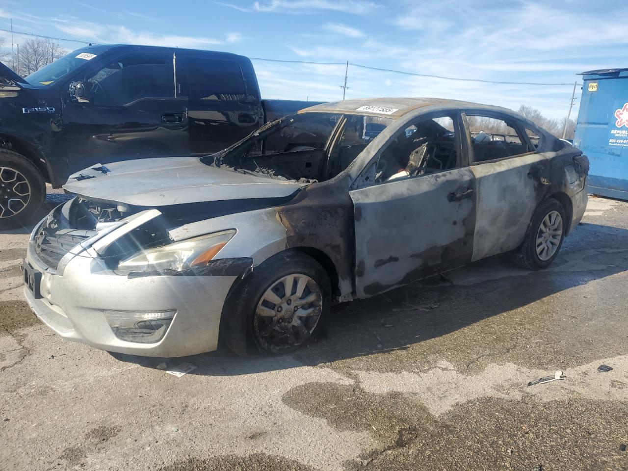  Salvage Nissan Altima