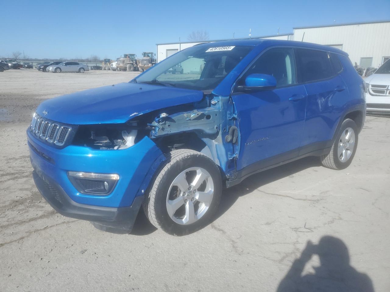  Salvage Jeep Compass