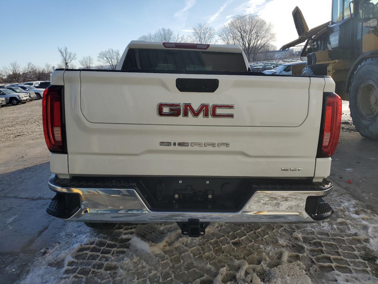 2025 GMC SIERRA K15 5.3L 8 , VIN: 1GTUUDED1SZ132580