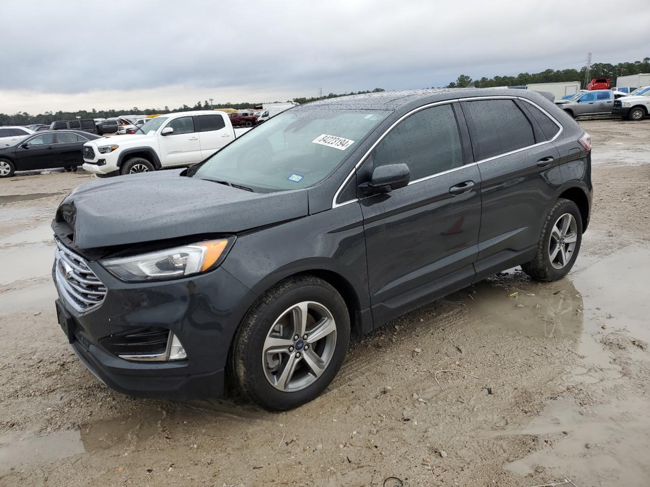  Salvage Ford Edge