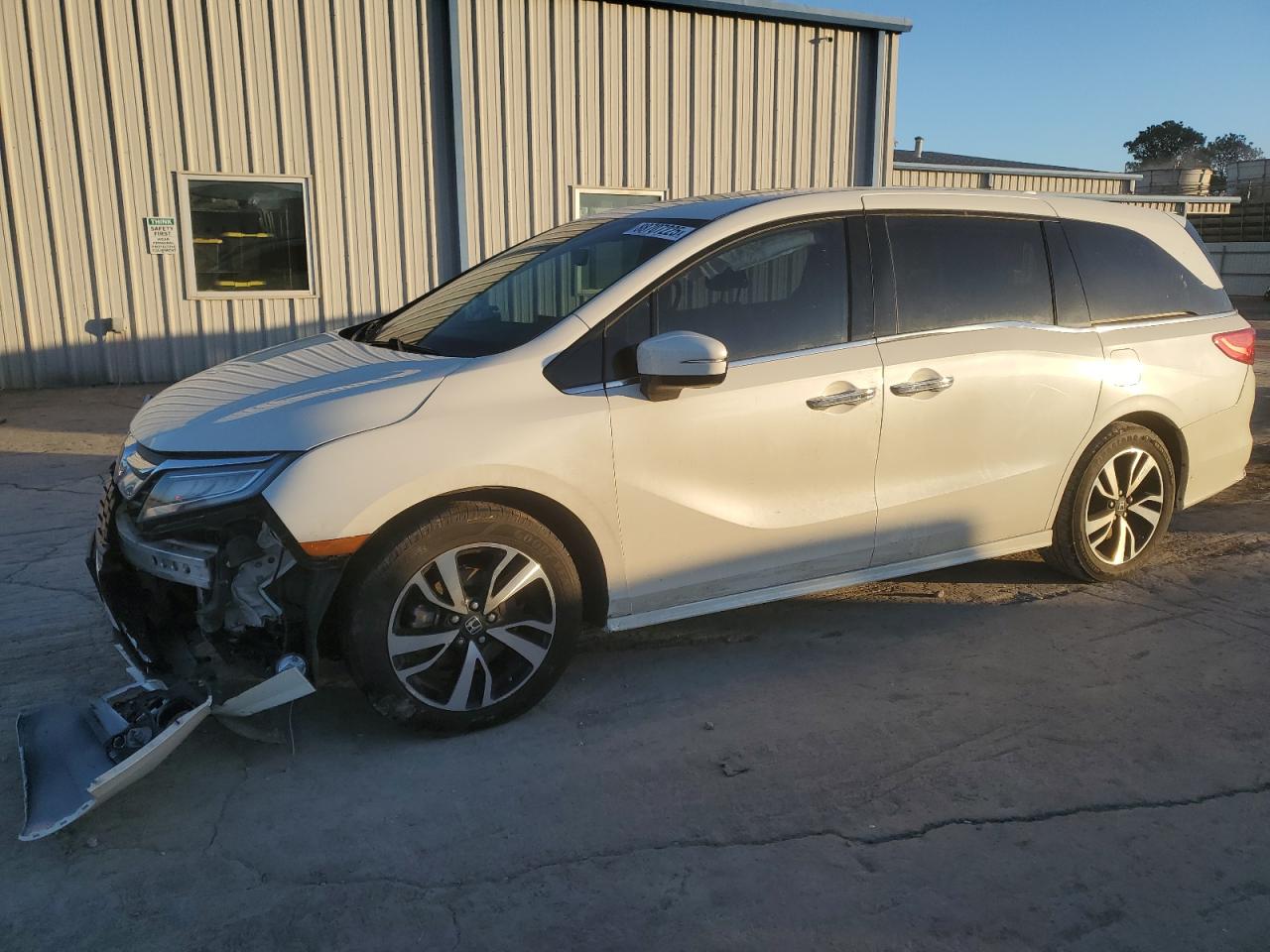 5FNRL6H98JB050796 HONDA ODYSSEY EL 2018