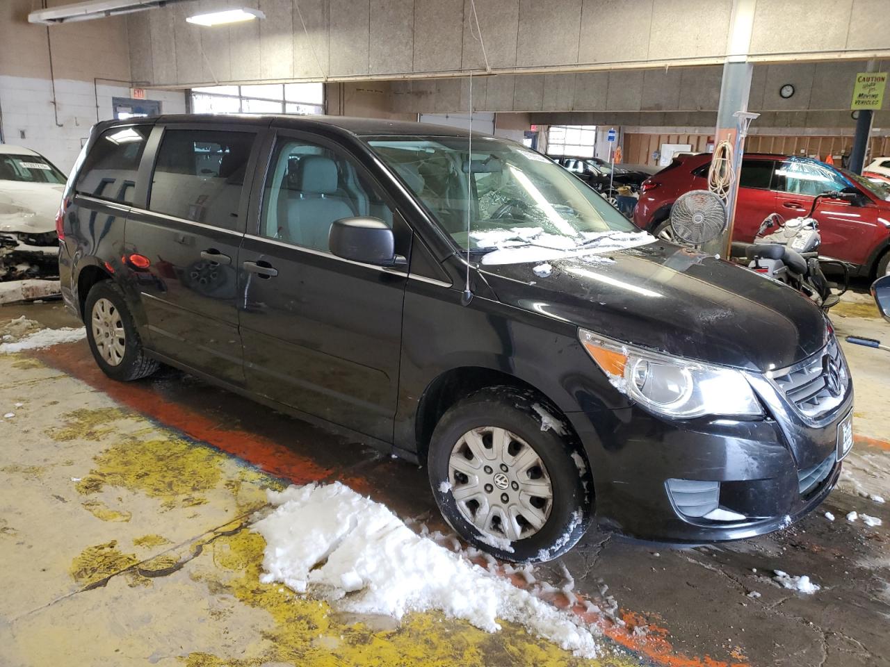 Lot #3049513642 2011 VOLKSWAGEN ROUTAN S