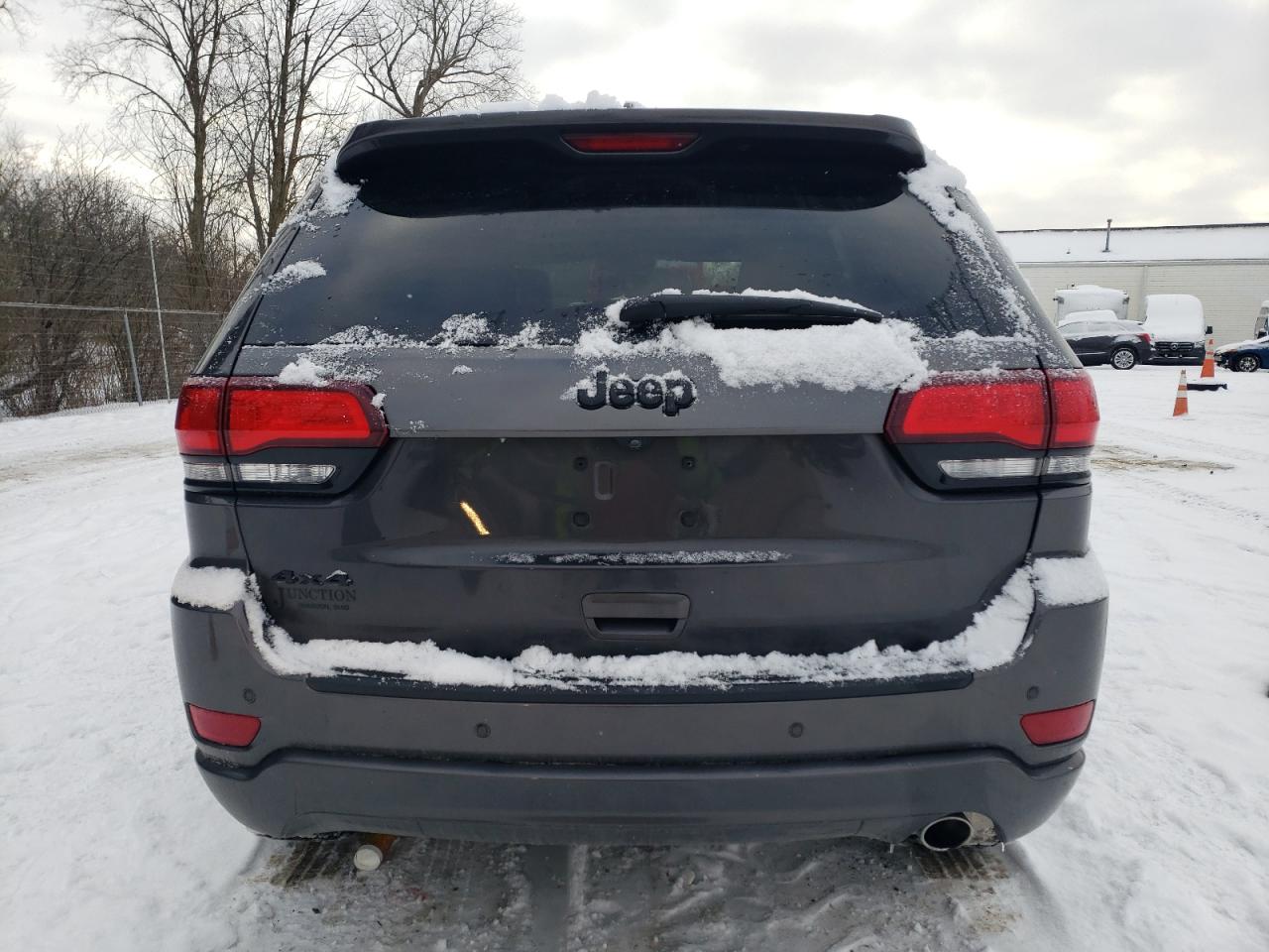 JEEP GRAND CHEROKEE LAREDO