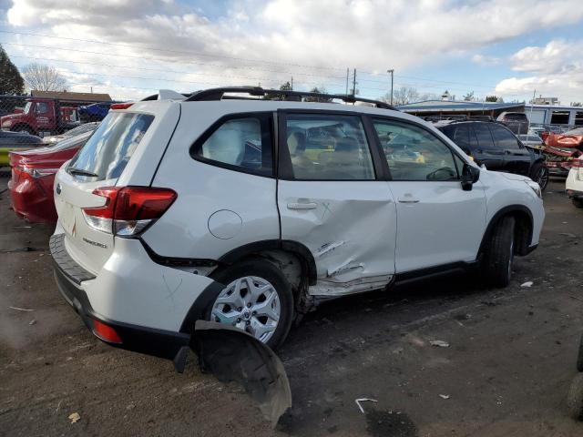 SUBARU FORESTER 2019 white  gas JF2SKACC1KH464645 photo #4