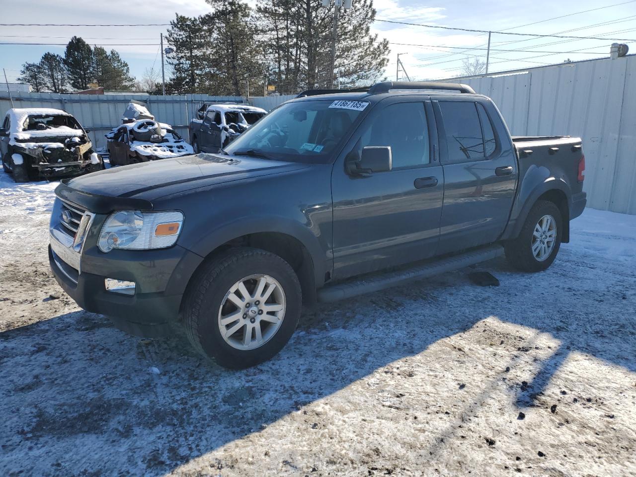  Salvage Ford Explorer