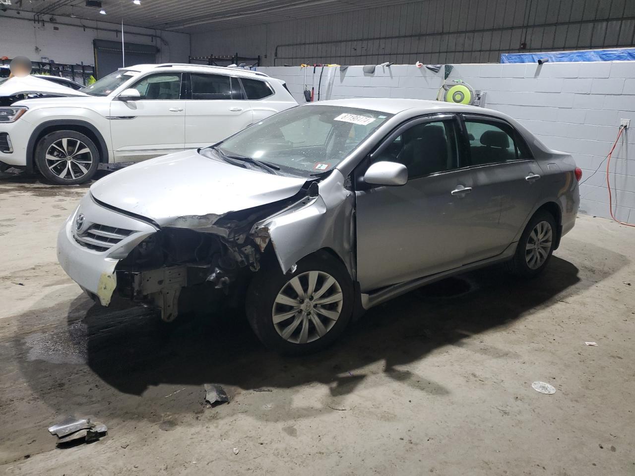 TOYOTA COROLLA BASE