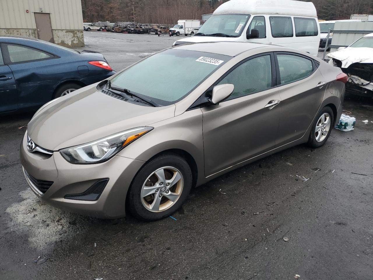 HYUNDAI ELANTRA SE