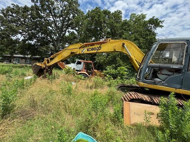 KOBELCO BLADEUNNER 1988 yellow   YLU0052 photo #4