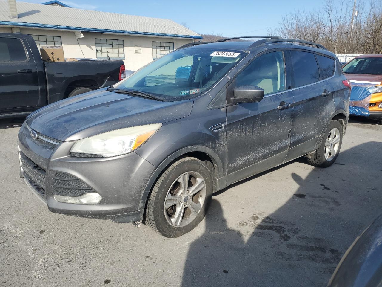  Salvage Ford Escape