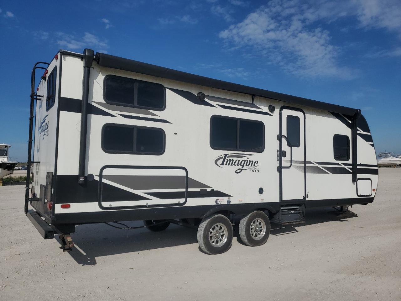 Lot #3315695717 2021 GRAND DESI IMAGINE