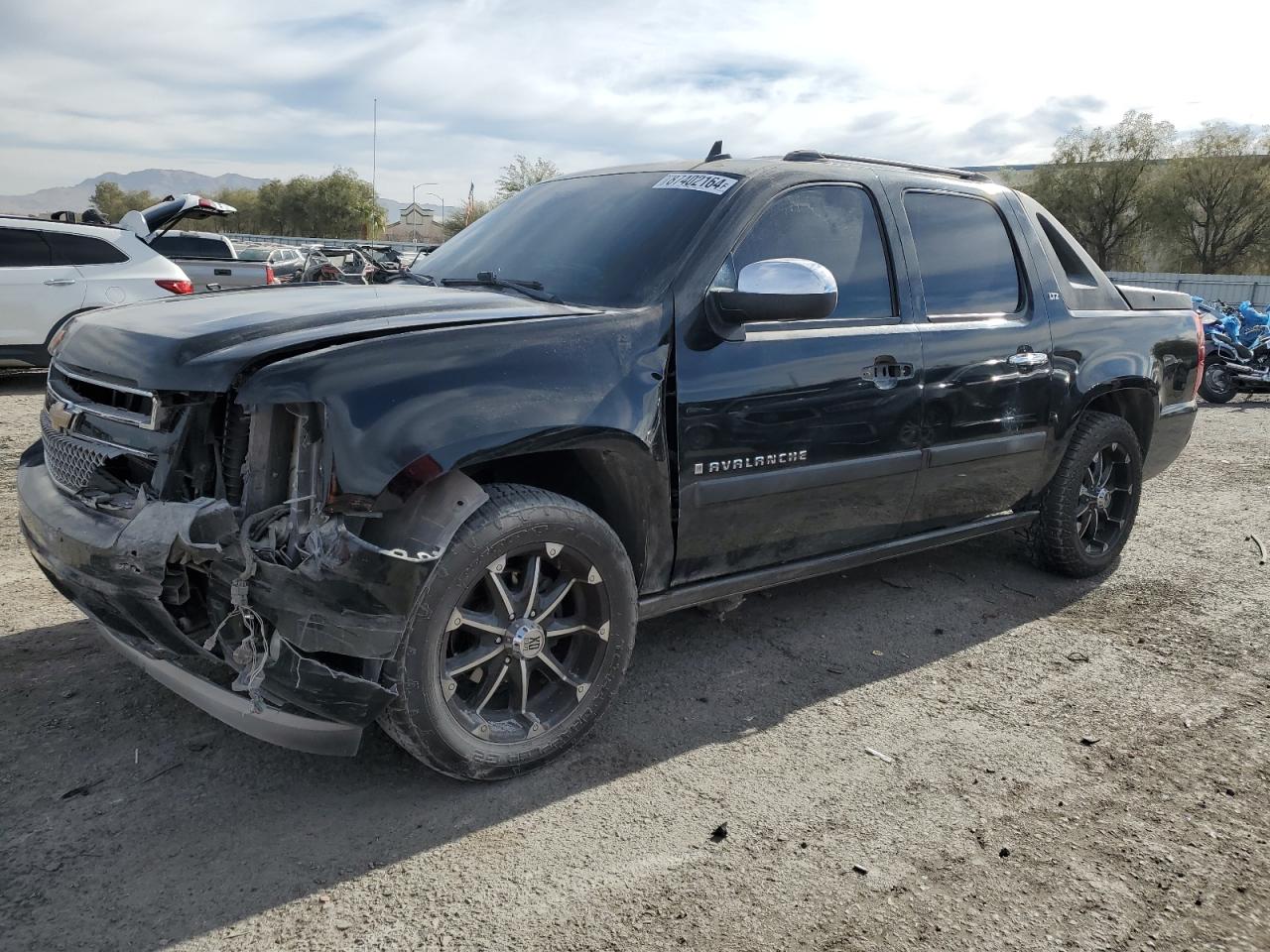  Salvage Chevrolet Avalanche