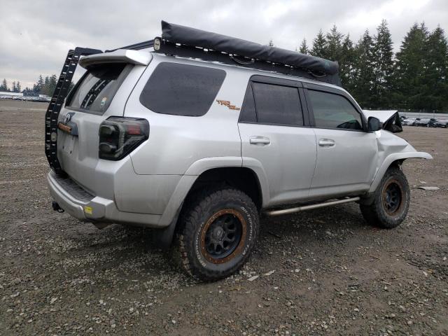 2018 TOYOTA 4RUNNER SR JTEBU5JRXJ5508466