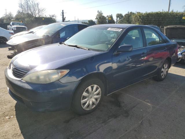 TOYOTA CAMRY LE 2006 blue  gas 4T1BE32K86U162370 photo #1