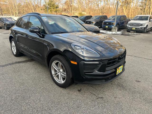 PORSCHE MACAN BASE 2023 black  gas WP1AA2A59PLB12875 photo #1