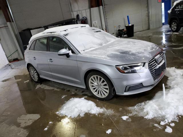 2017 AUDI A3 WAUTPBFF0HA086574