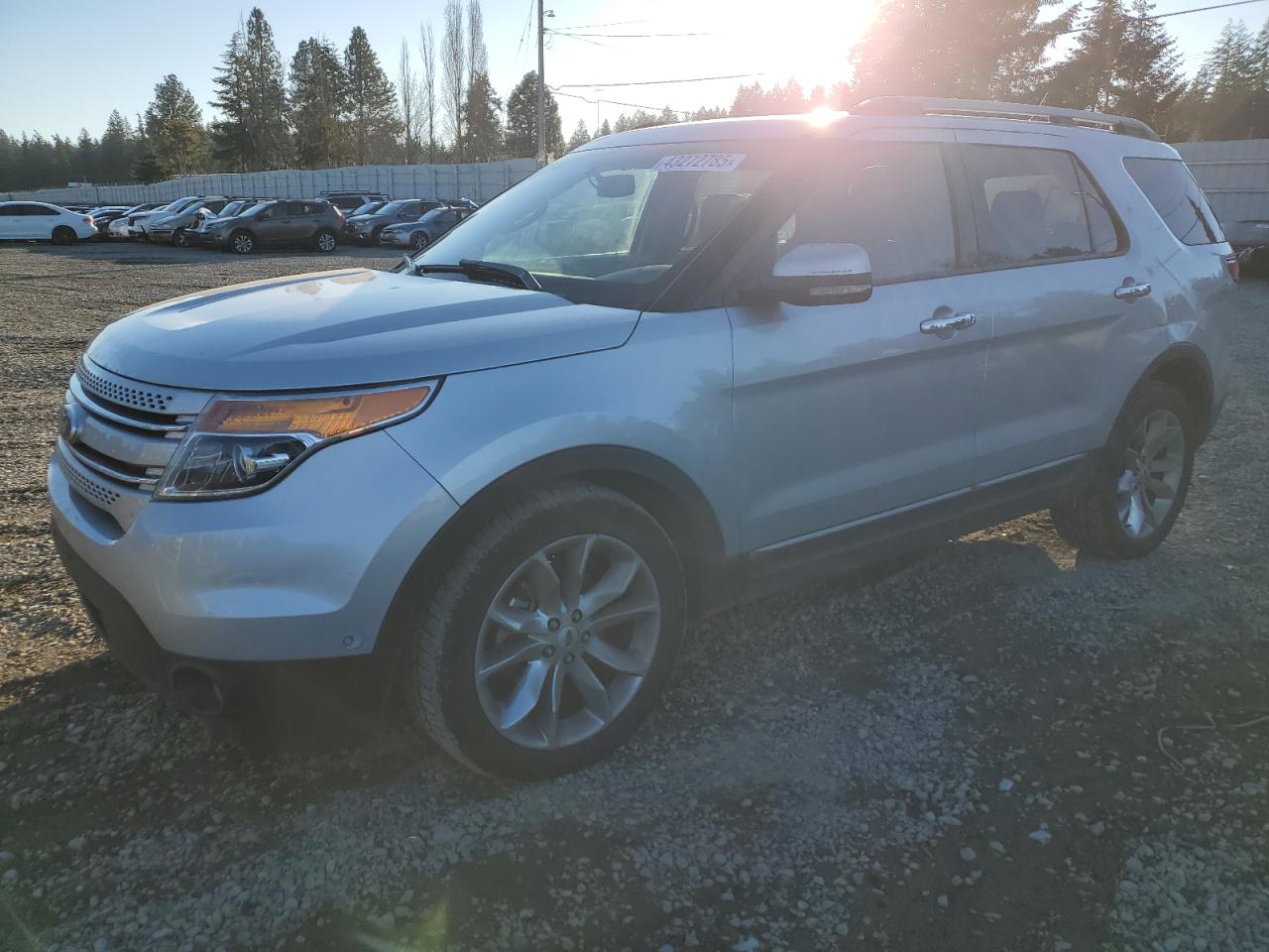  Salvage Ford Explorer