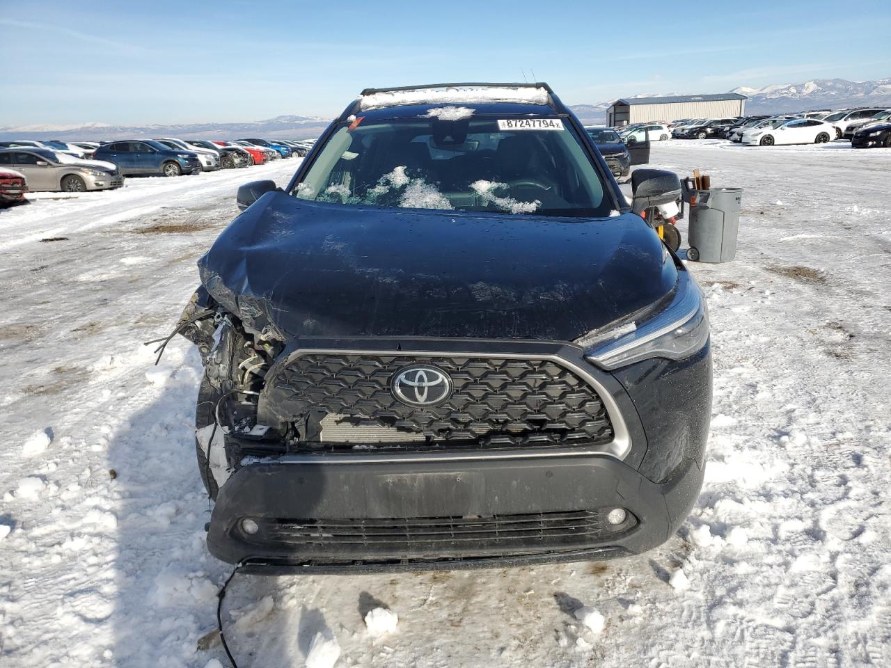 TOYOTA COROLLA CROSS XLE