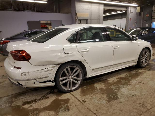 2017 VOLKSWAGEN PASSAT R-L - 1VWDT7A31HC003507