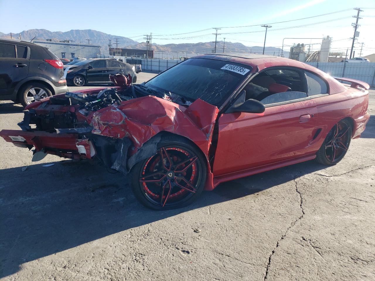  Salvage Ford Mustang