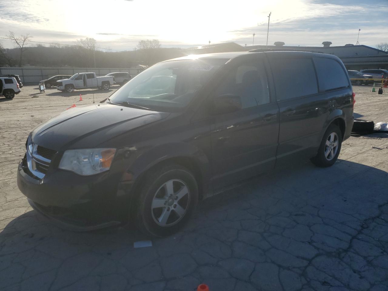  Salvage Dodge Caravan