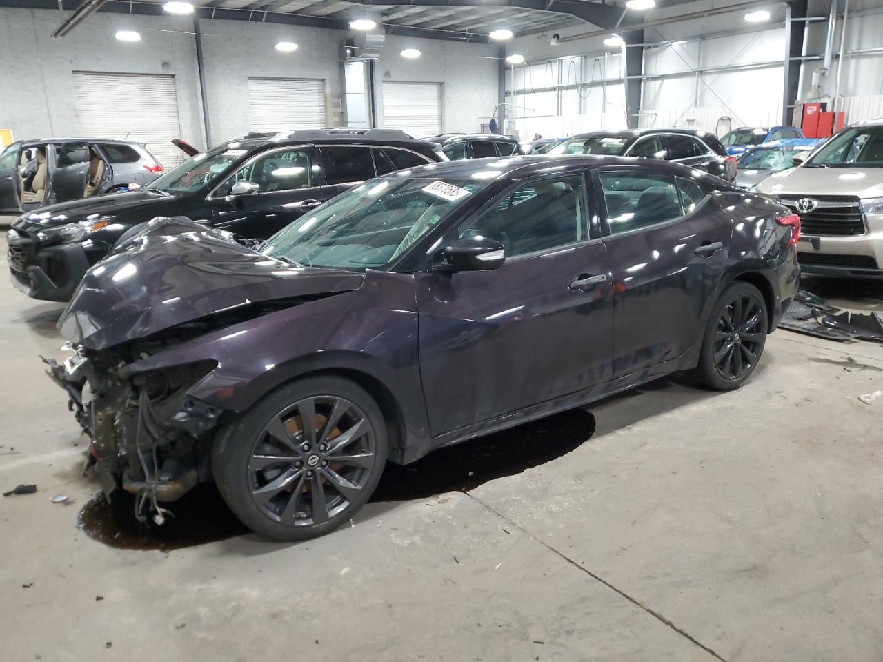  Salvage Nissan Maxima