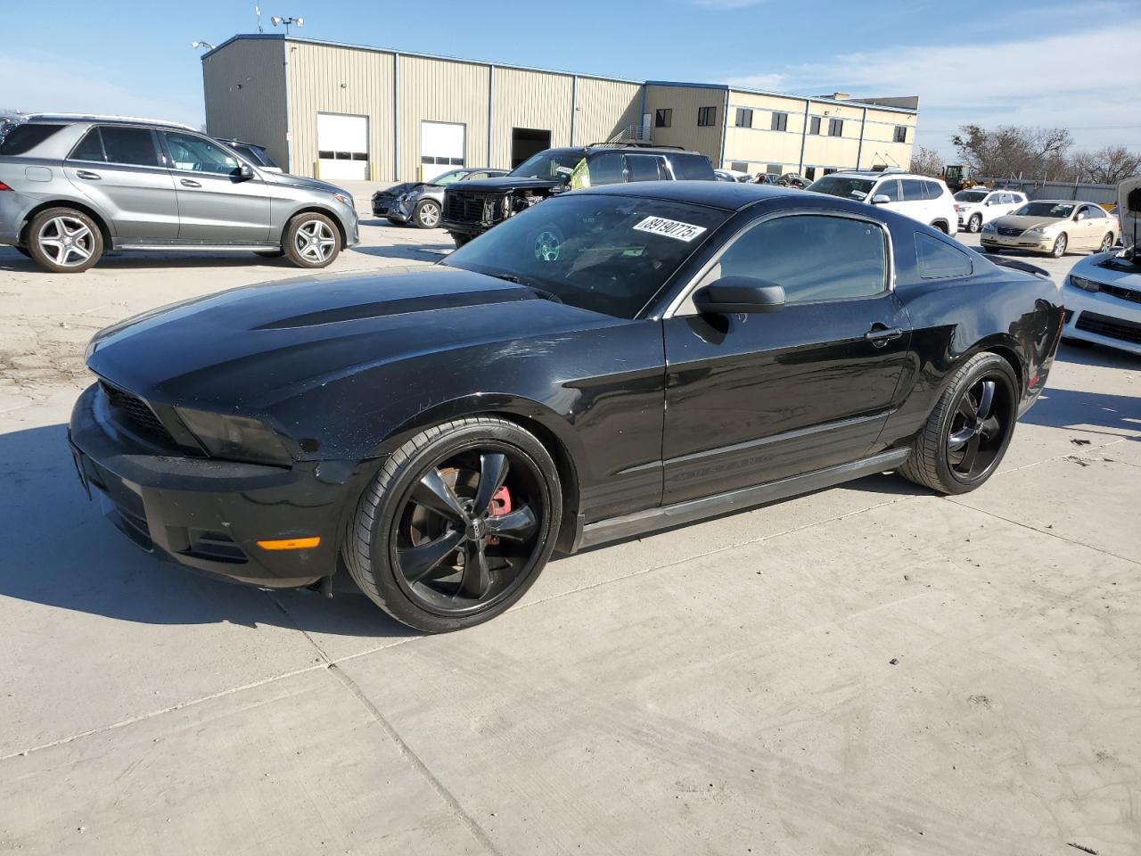  Salvage Ford Mustang