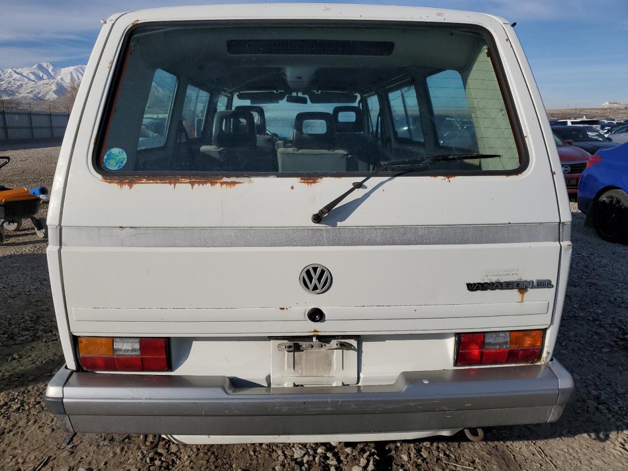 Lot #3055237794 1990 VOLKSWAGEN VANAGON BU