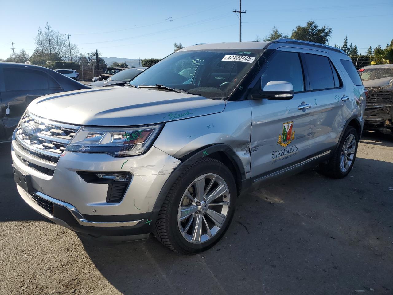  Salvage Ford Explorer