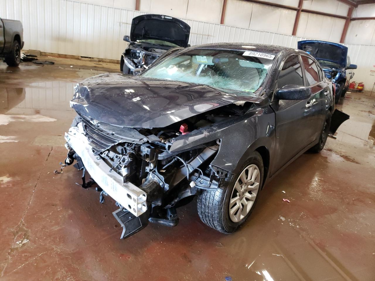  Salvage Nissan Altima