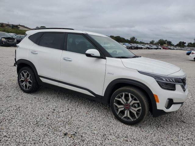 2023 KIA SELTOS SX KNDETCA20P7358411