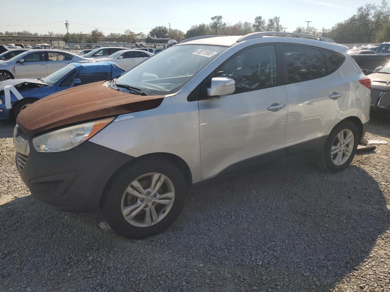  Salvage Hyundai TUCSON